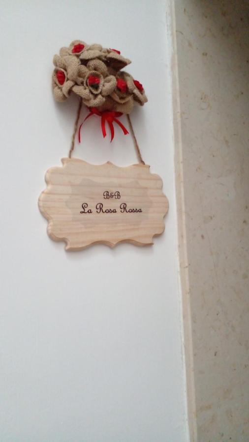 La Rosa Rossa Hotel Bari Bagian luar foto