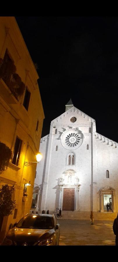 La Rosa Rossa Hotel Bari Bagian luar foto