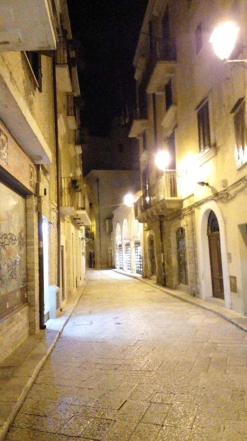 La Rosa Rossa Hotel Bari Bagian luar foto