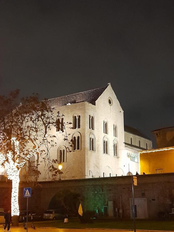 La Rosa Rossa Hotel Bari Bagian luar foto