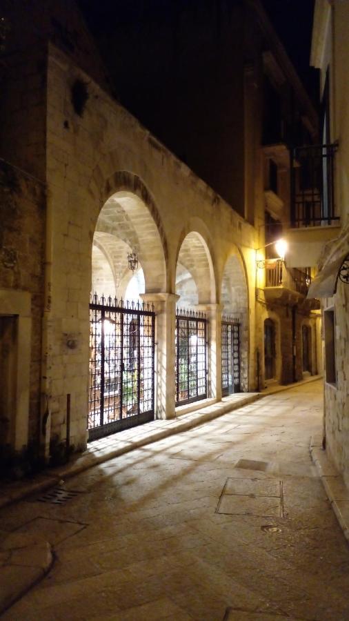 La Rosa Rossa Hotel Bari Bagian luar foto